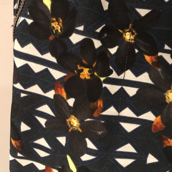 J crew patterned pants - Picture 3 of 3